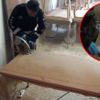 Polis ekipleri, masalara zulalanan uyuşturucuları tek tek çıkardı