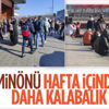 Turistler Eminönü'ne akın etti Turistler Eminönü'ne akın etti