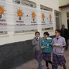Öğrencilerin derste olduğu okulda AKP kongresi Öğrencilerin derste olduğu okulda AKP kongresi
