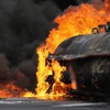 Petrol yüklü tanker alev alev yandı