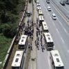 Minibüsçülerin "kahya" eylemi: Yüzlerce araç kontak kapattı Minibüsçülerin "kahya" eylemi: Yüzlerce araç kontak kapattı