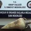 Tarihi eseri internetten satmaya çalışırken yakalandılar Tarihi eseri internetten satmaya çalışırken yakalandılar