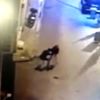 Beyoğlu nda kapkaç anı kamerada Beyoğlu nda kapkaç anı kamerada