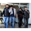 Öğrencilerin Cep Telefonlarını Gasp Edenler Suçüstü Yakalandı Öğrencilerin Cep Telefonlarını Gasp Edenler Suçüstü Yakalandı