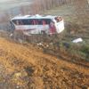 Otobüs şarampole uçtu: 24 yaralı Otobüs şarampole uçtu: 24 yaralı