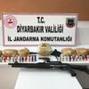 Diyarbakır'da teröristlerin 17 sığınağı kullanılamaz hale getirildi Diyarbakır'da teröristlerin 17 sığınağı kullanılamaz hale getirildi