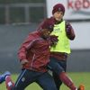 Fenerbahçe maçının hazırlıklarını sürdüren Trabzonspor pas çalıştı Fenerbahçe maçının hazırlıklarını sürdüren Trabzonspor pas çalıştı