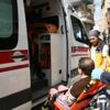Felçli hasta ambulansta oy kullandı Felçli hasta ambulansta oy kullandı
