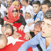 Narman şehidini göz yaşlarıyla uğurladı Narman şehidini göz yaşlarıyla uğurladı