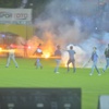 Tribünleri ateşe verdiler