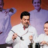 Beyaz, mutfağa girdi hünerlerini sergiledi Beyaz, mutfağa girdi hünerlerini sergiledi