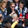 Deniz Seki'yi ilk ziyaret eden o isim oldu Deniz Seki'yi ilk ziyaret eden o isim oldu