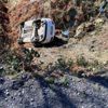 Otomobille uçurumdan uçtu, burnu bile kanamadı
