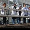 Su borusunda çilek ektiler Su borusunda çilek ektiler