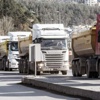Kamyoncuların eylemi İstanbul trafiğini felç etti Kamyoncuların eylemi İstanbul trafiğini felç etti