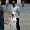 Oğlan virüsü silahla, baba göğsüyle karşıladı Oğlan virüsü silahla, baba göğsüyle karşıladı