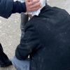 Yolda yürüdüğü esnada sopalı saldırıya uğradı Yolda yürüdüğü esnada sopalı saldırıya uğradı