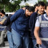 Antalya'da sahte içki çetesine 4 tutuklama Antalya'da sahte içki çetesine 4 tutuklama