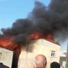 Avcılar'da korkutan yangın: 2 binanın çatısı alev alev yandı