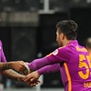 Melo'nun uzattığı bandı takmadı!
