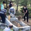 Üvey babasının öldürdüğü küçük Alperen toprağa verildi Üvey babasının öldürdüğü küçük Alperen toprağa verildi