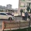 Aileler birbirine girdi, polis böyle ayırdı Aileler birbirine girdi, polis böyle ayırdı