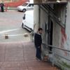 Çiçekle geldi, kurşun yağdırdı