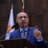 Başkan Erdoğan MYK'dan zarfla isim aldı! Üç büyükşehir için mini anket Başkan Erdoğan MYK'dan zarfla isim aldı! Üç büyükşehir için mini anket