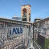 Taksim demir bariyerlerle kapatılıyor