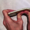 iPhone 6 Plus'ı eliyle böyle kırdı! iPhone 6 Plus'ı eliyle böyle kırdı!