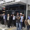 Belediye işçilerinden maaş protestosu!