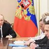Putin, Güvenlik Konseyini acil topladı Putin, Güvenlik Konseyini acil topladı