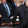 Putin’den Sisi’ye Kalaşnikof'lu mesaj