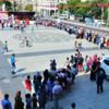 Bedava dondurma kuyruğu metrelerce uzadı Bedava dondurma kuyruğu metrelerce uzadı