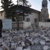 Fırtına cami minaresi devrildi, çatılar uçtu Fırtına cami minaresi devrildi, çatılar uçtu