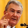Deniz Baykal: Türkiye'nin YPG'yi bombalama hakkı var Deniz Baykal: Türkiye'nin YPG'yi bombalama hakkı var