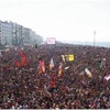 Mitinge katılım İzmir'i de soyal medyayı da salladı Mitinge katılım İzmir'i de soyal medyayı da salladı