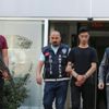 Mahkeme heyetine bıçakladığı babasının sözünden çıkmayacağı sözünü verdi Mahkeme heyetine bıçakladığı babasının sözünden çıkmayacağı sözünü verdi