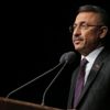 Cumhurbaşkanı Yardımcısı Oktay: Kadına şiddet, topluma karşı işlenmiş bir ihanettir Cumhurbaşkanı Yardımcısı Oktay: Kadına şiddet, topluma karşı işlenmiş bir ihanettir