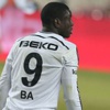 Demba Ba devam edemedi Demba Ba devam edemedi