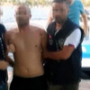 Polisi görünce yüzerek kaçmaya çalıştı Polisi görünce yüzerek kaçmaya çalıştı
