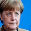 Merkel, AB'nin Türkiye'ye yapılacağı mülteci yardımını kestirmek istiyor