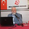 Öksüz, yeni kitabını imzaladı