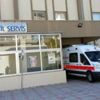 Çocuğunu muayene için hastaneye götürdü: Kadın doktoru saçından sürükledi Çocuğunu muayene için hastaneye götürdü: Kadın doktoru saçından sürükledi