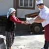 Şahinbey de 65 yaş üstü ihtiyaç sahiplerine yemek ... Şahinbey de 65 yaş üstü ihtiyaç sahiplerine yemek ...