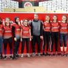 Atletler madalyaya doymuyor Atletler madalyaya doymuyor
