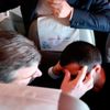 Uçakta rahatsızlanan yolcuya Bakan Koca müdahale etti