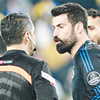 Volkan Demirel’in başı küfürle dertte
