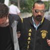Gasp zanlısını boynundaki "Zeynep" dövmesi yakalattı Gasp zanlısını boynundaki "Zeynep" dövmesi yakalattı