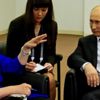 Clinton: "Putin demokrasinizin kalbine saldırdı" Clinton: "Putin demokrasinizin kalbine saldırdı"